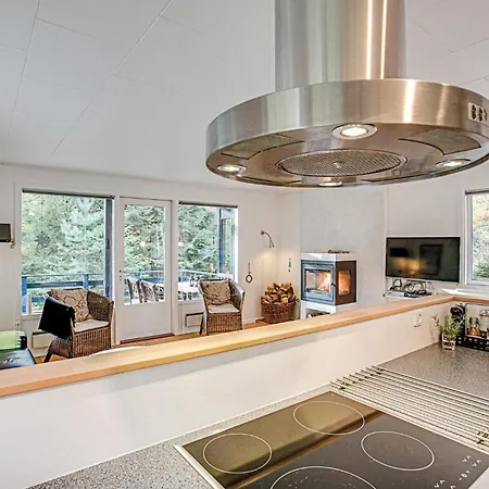2 Bedroom Awesome In Neksø