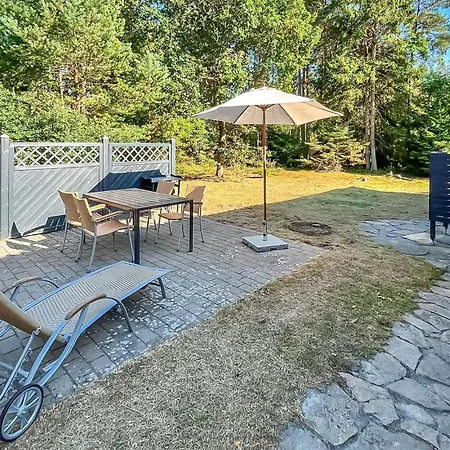 2 Bedroom Awesome In Nyaraló